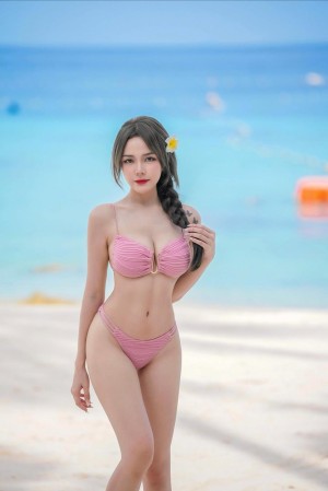 Selina Chung Photo #9