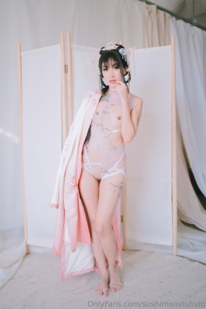 Sushimonstuh Photo #48