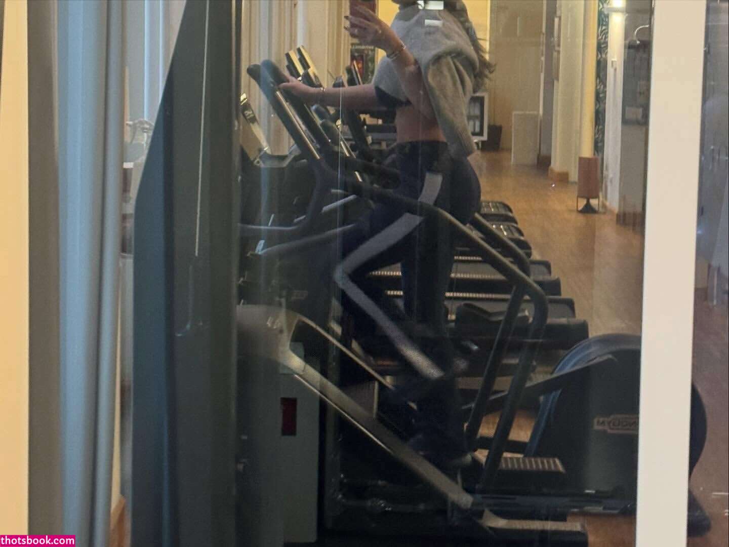 Sarabella Harris Photo #133