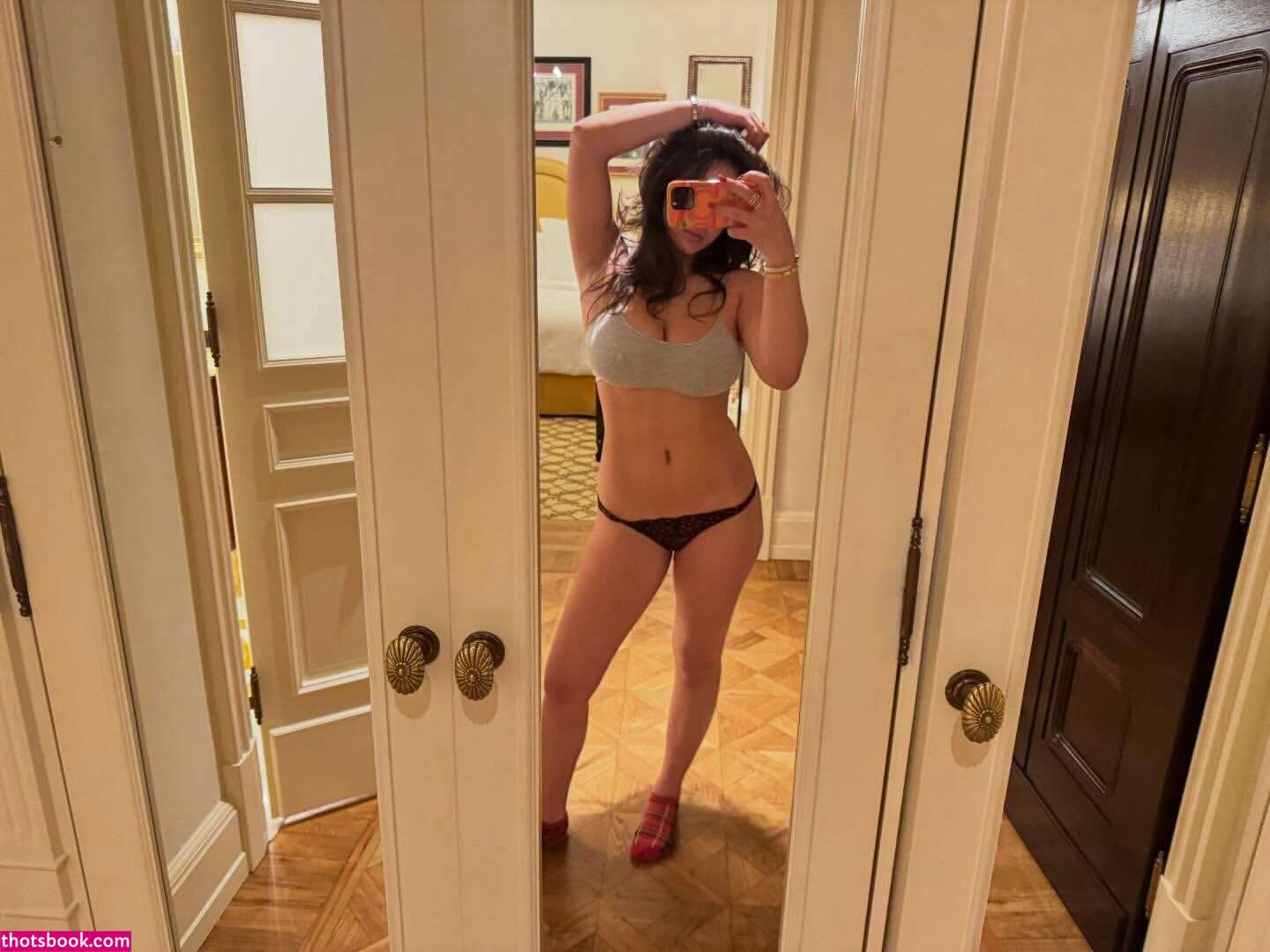 Sarabella Harris Photo #134