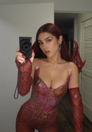 Andrea Shima Photo #5