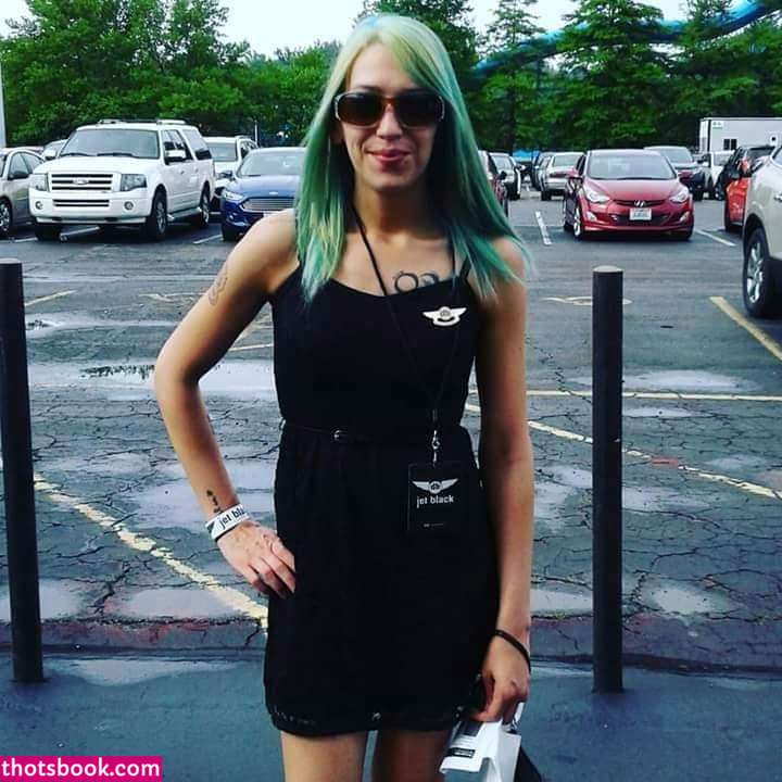 Davina Jewell Photo #10