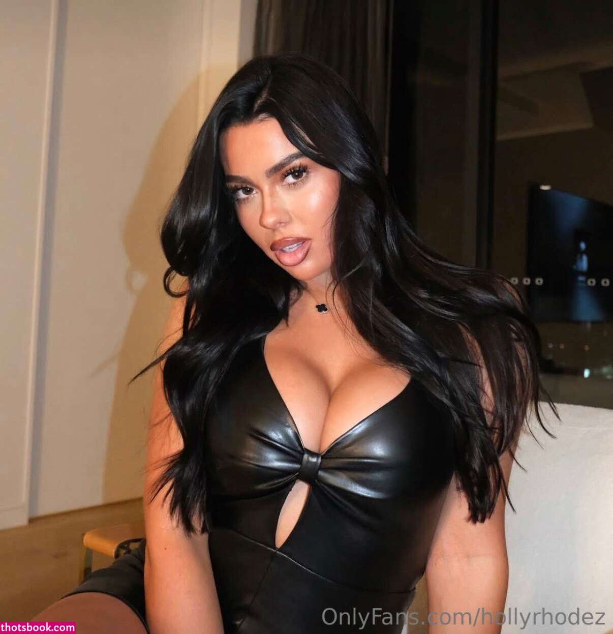 hollyrhodez Photo #4