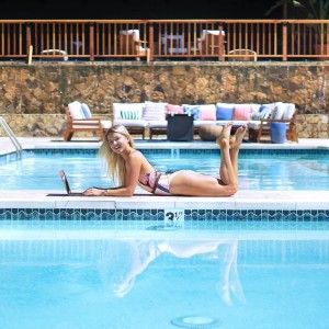 Lauren Tickner Photo #7