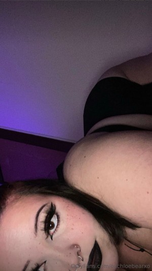 Oxchloebearxo Photo #20