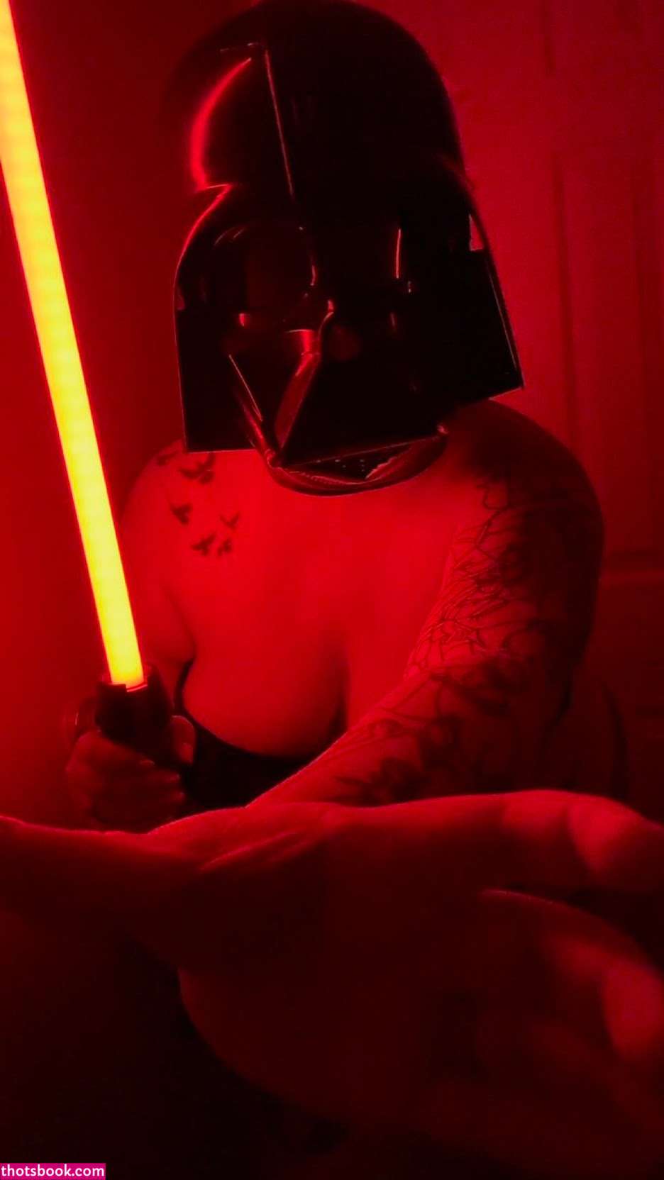 Borrowhiswife Photo #16