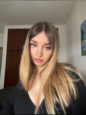 Grace Miller Photo #17