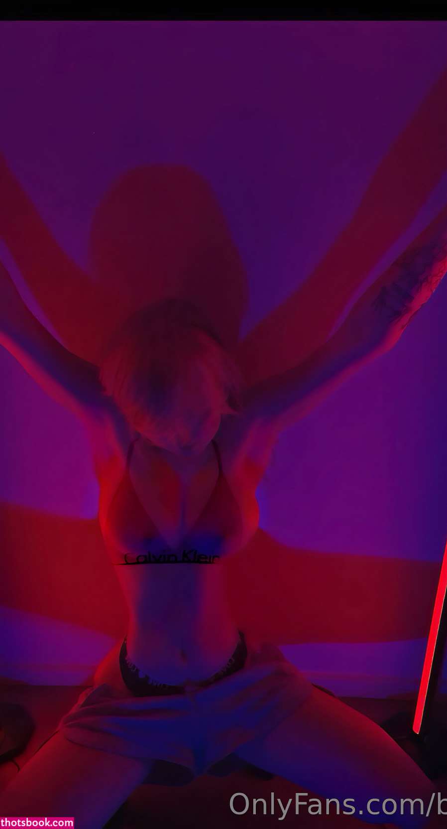 Blonde Vivi Photo #38