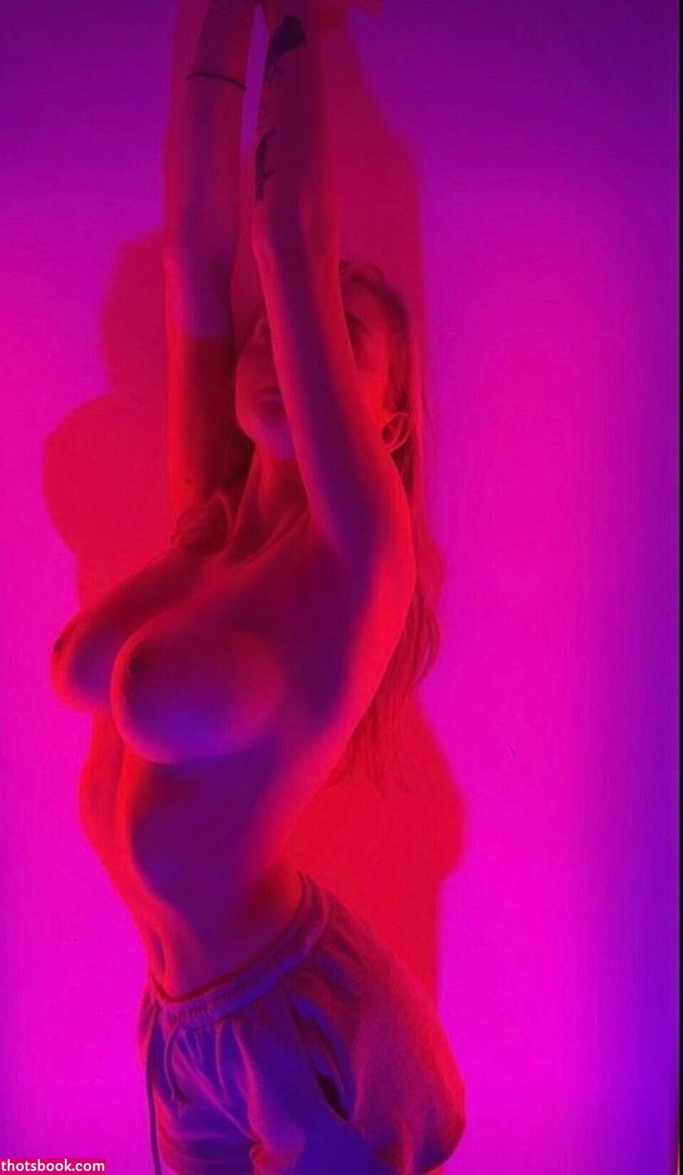 Blonde Vivi Photo #47