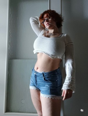 Glossygirl093 Photo #4