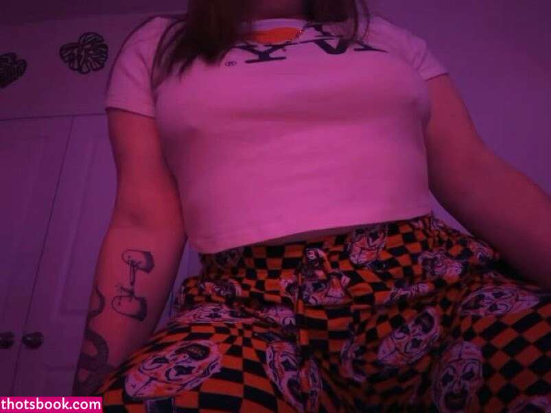 Goldenluvrgirl Photo #14