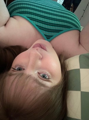 Goldenluvrgirl Photo #15