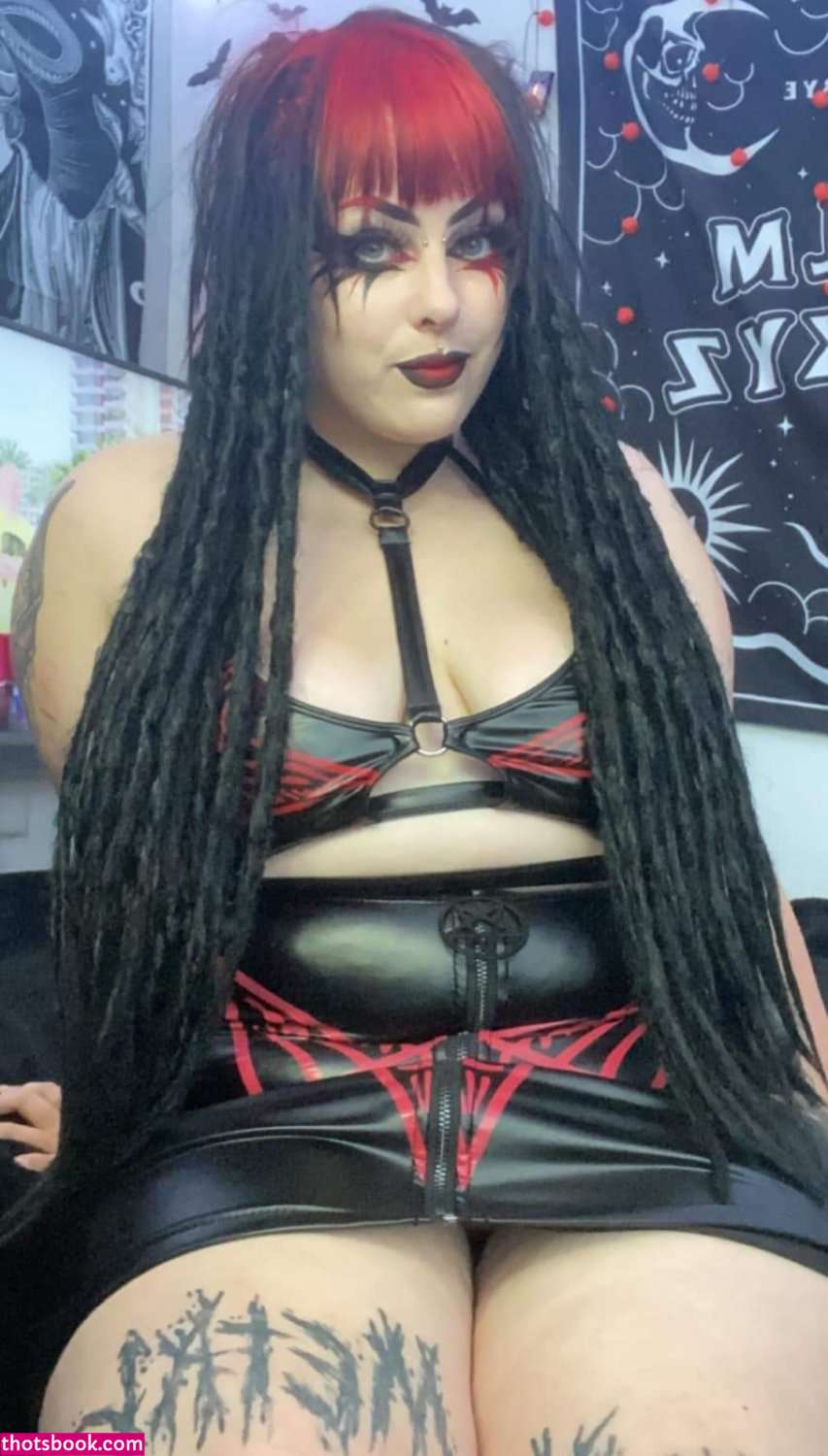 Thrashbarbie Photo #20