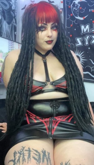 Thrashbarbie Photo #20