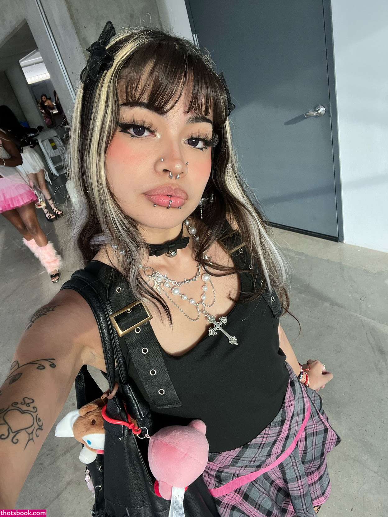 Lollypopthot Photo #25