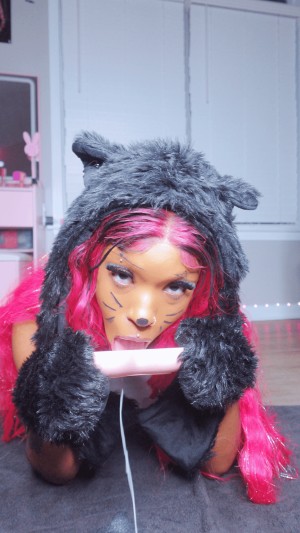 Miss Spookie Photo #4