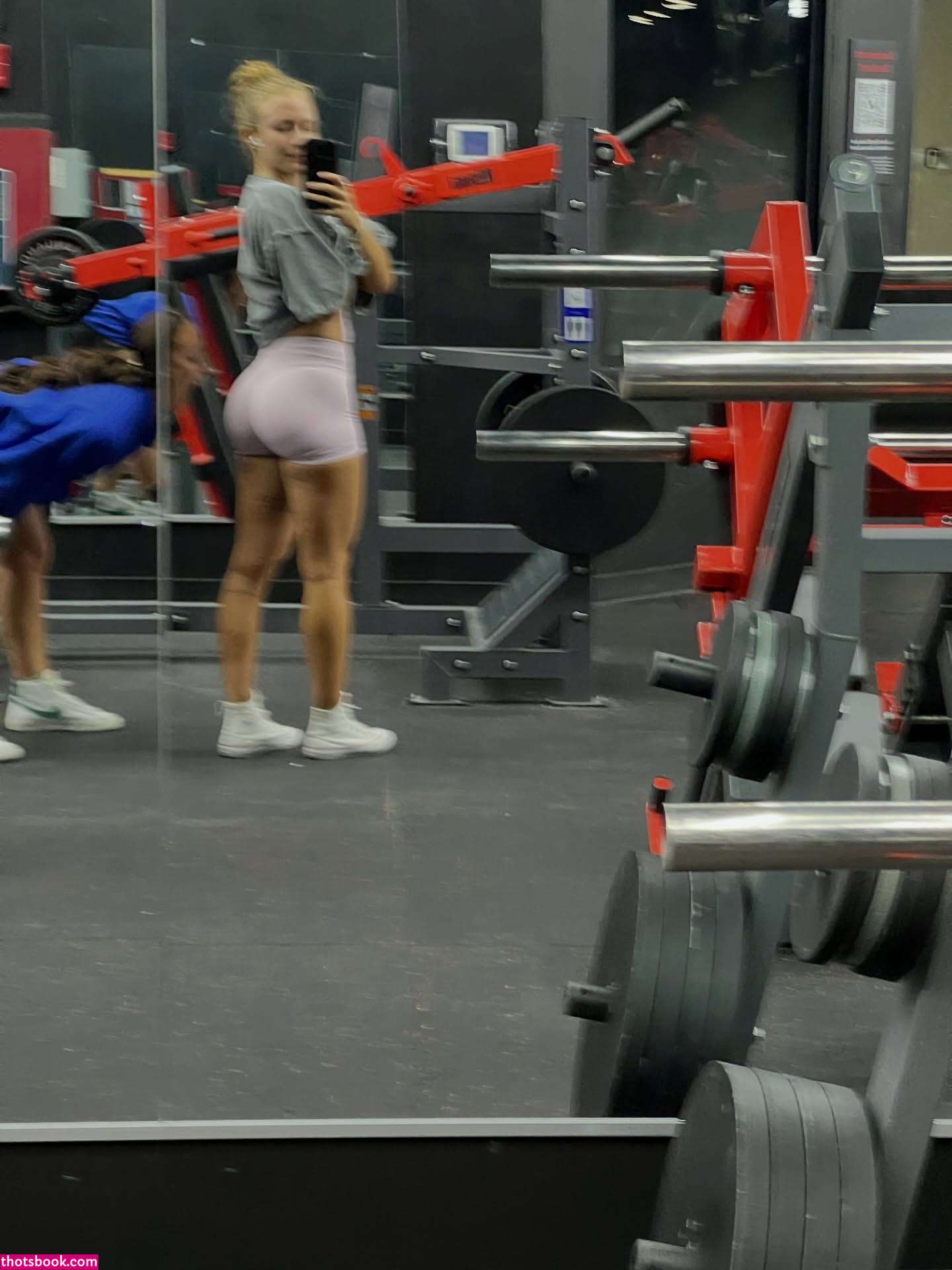 Sophia Condensa Photo #2