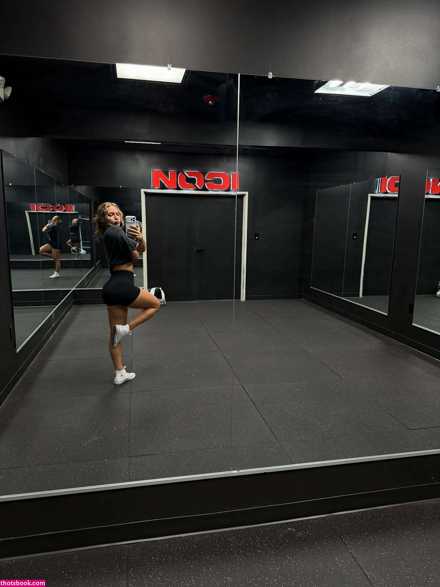 Sophia Condensa Photo #14