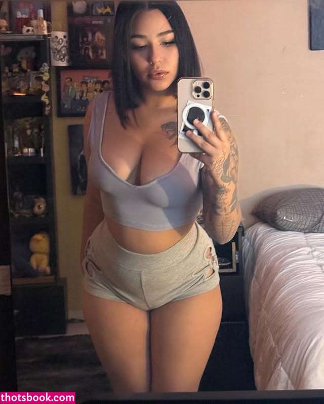 Paola Calderon Photo #1