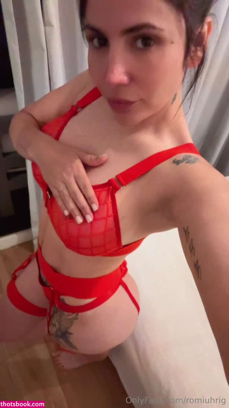 Romina Uhrig Photo #9