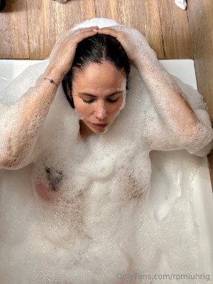 Romina Uhrig Photo #12