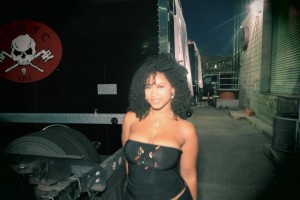 Amara Kioni Photo #8