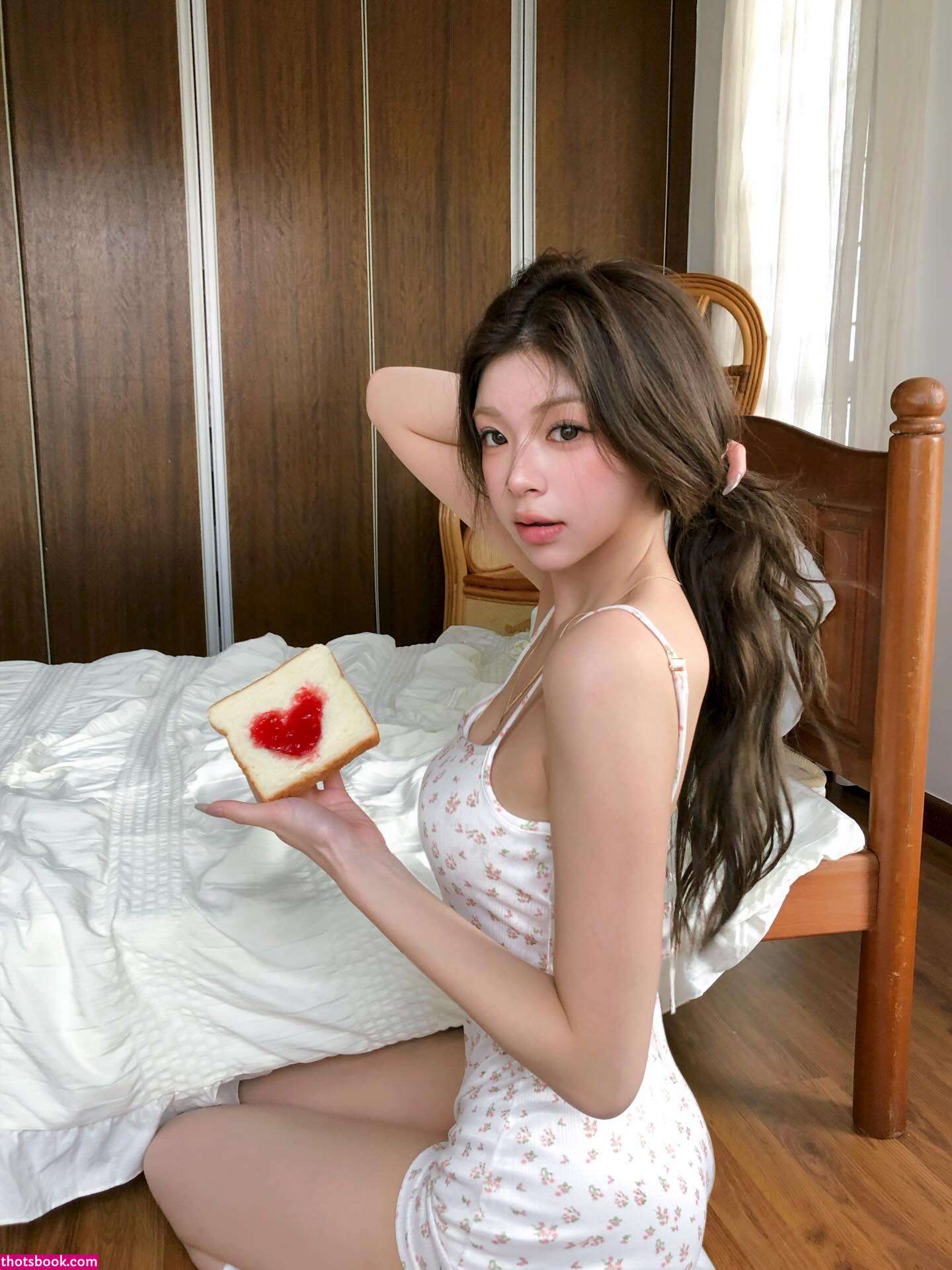 Elyn Leong Photo #26