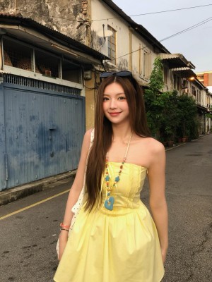 Elyn Leong Photo #22