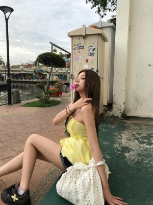 Elyn Leong Photo #24