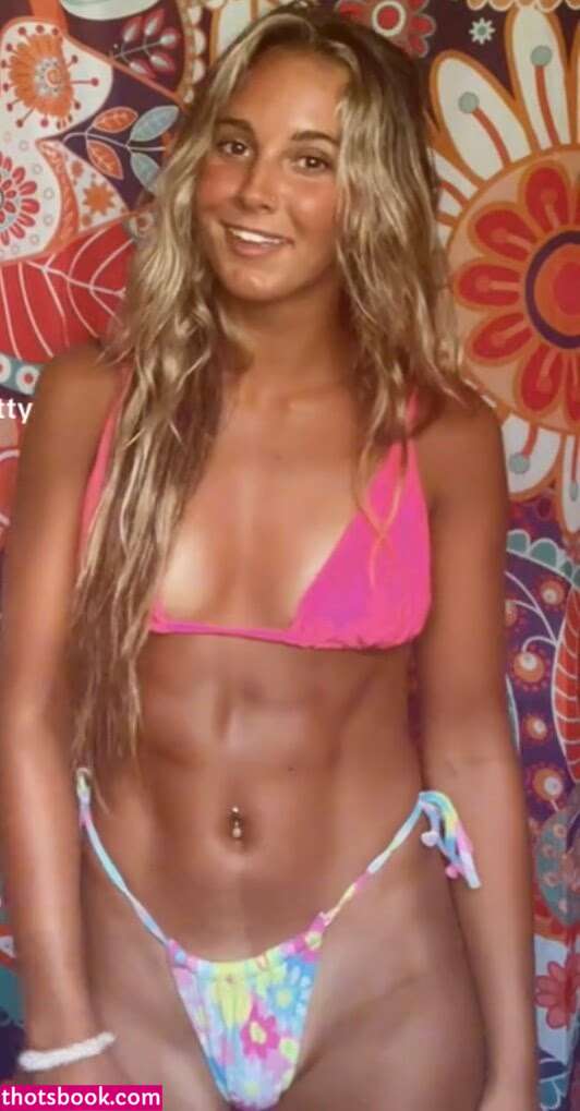 Jessica Dowdy Photo #11