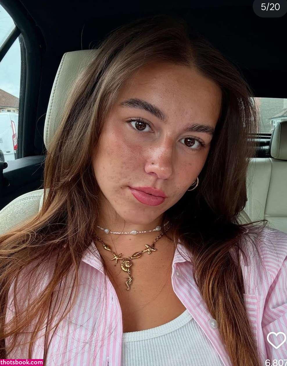 Leah Davies Photo #1