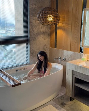 Creator Photo #1919035