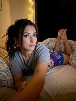 Brianna Collins Photo #15