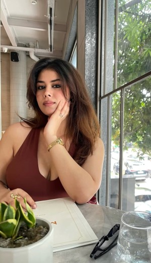 Mansi Dasila Photo #24