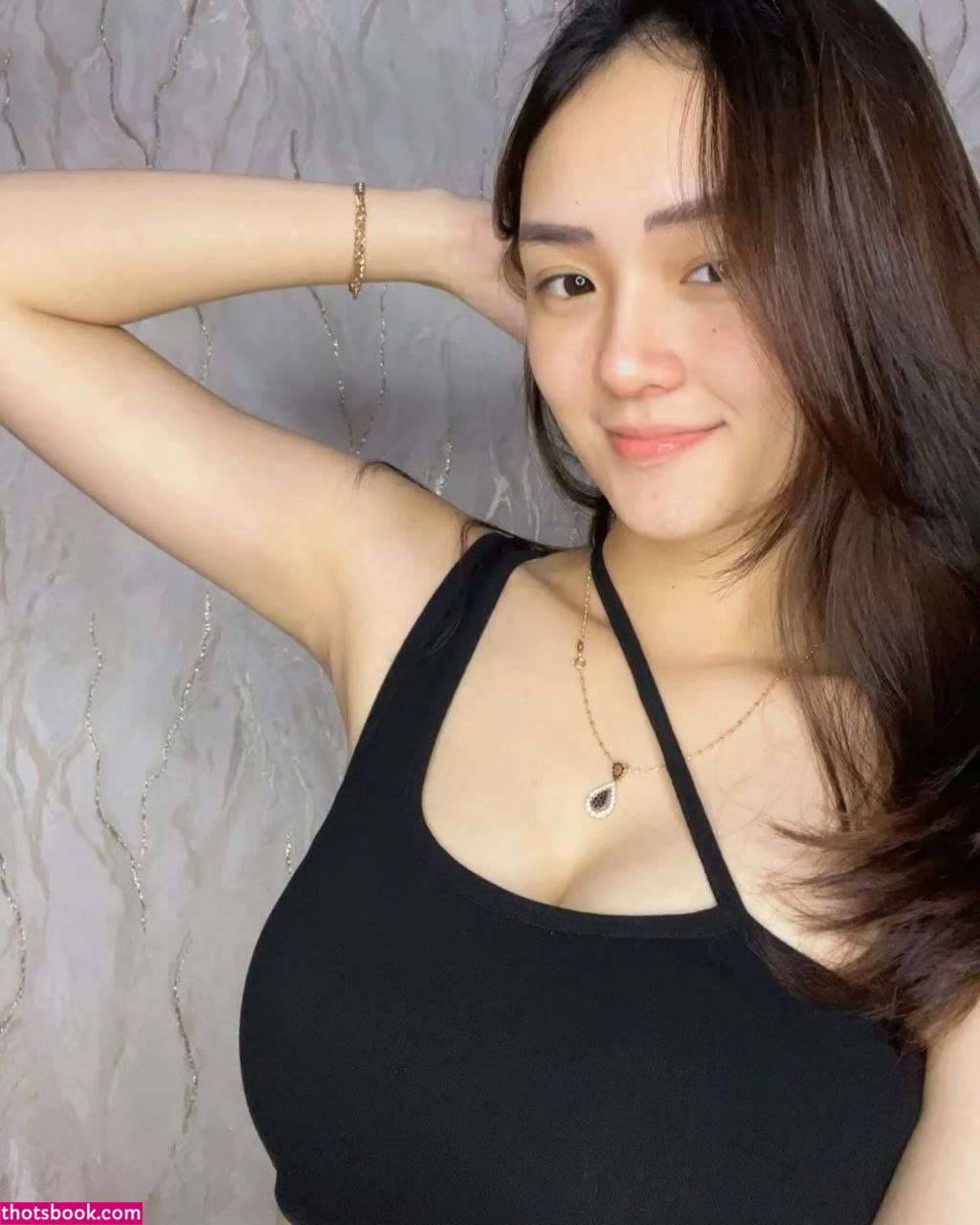 Adriana Suci Photo #8