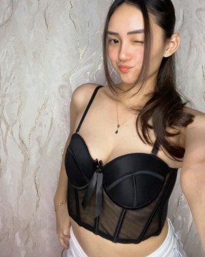 Adriana Suci Photo #9