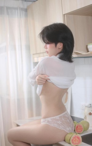 Darinn Chan Photo #6