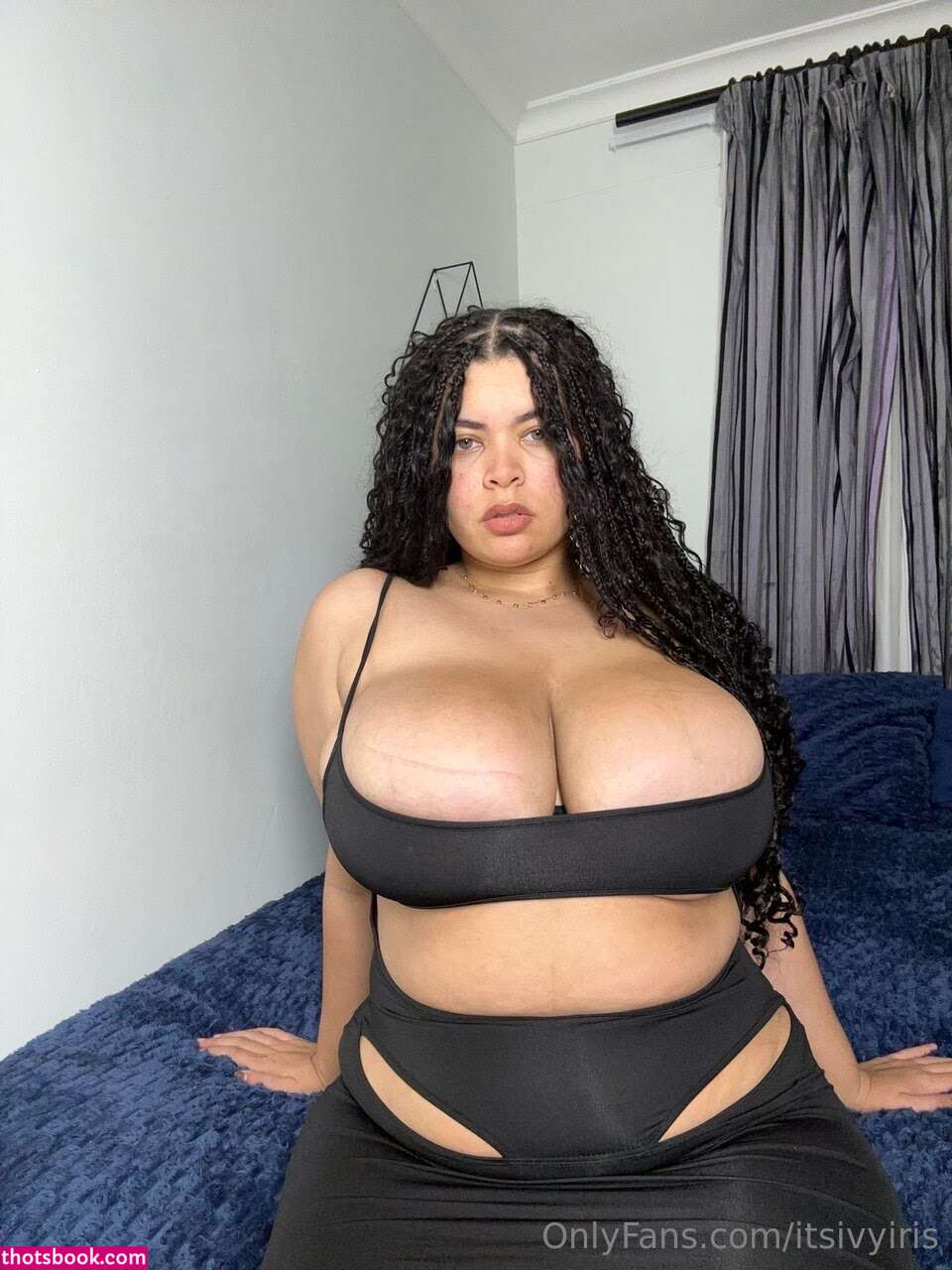 itsivyiris Photo #4