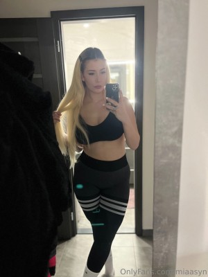 miaasyn Photo #5
