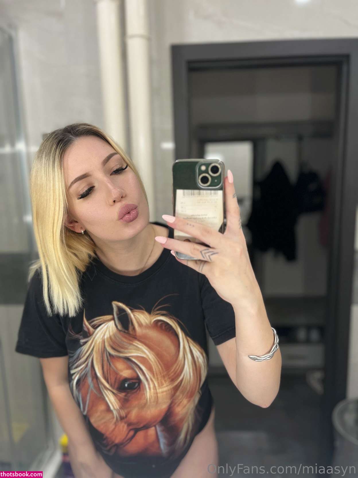 miaasyn Photo #17