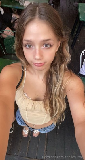 ariellesutton Photo #24