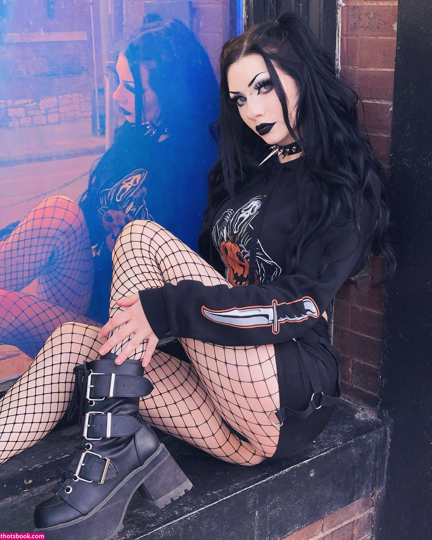 dahliawitch Photo #3