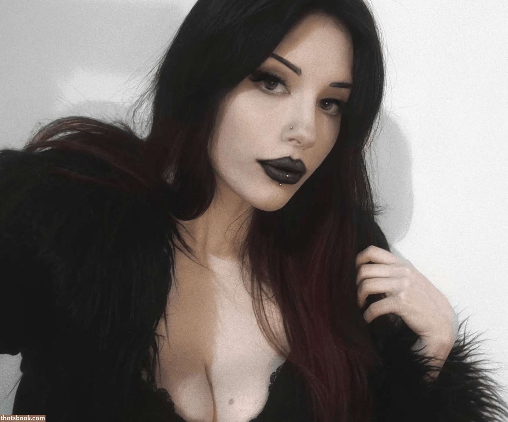 Gina Iacob Photo #15