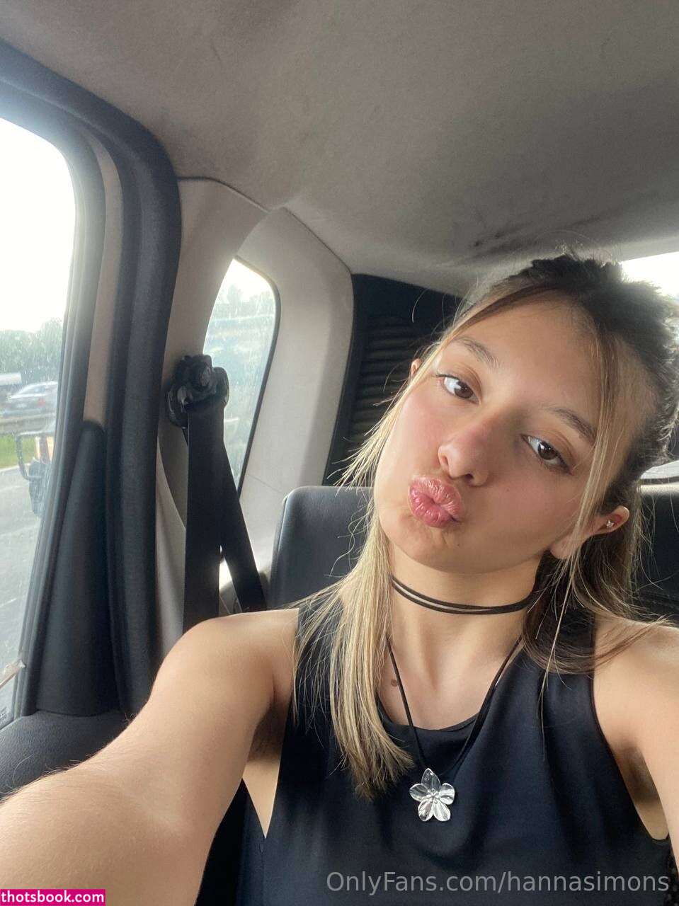 hannasimons Photo #1