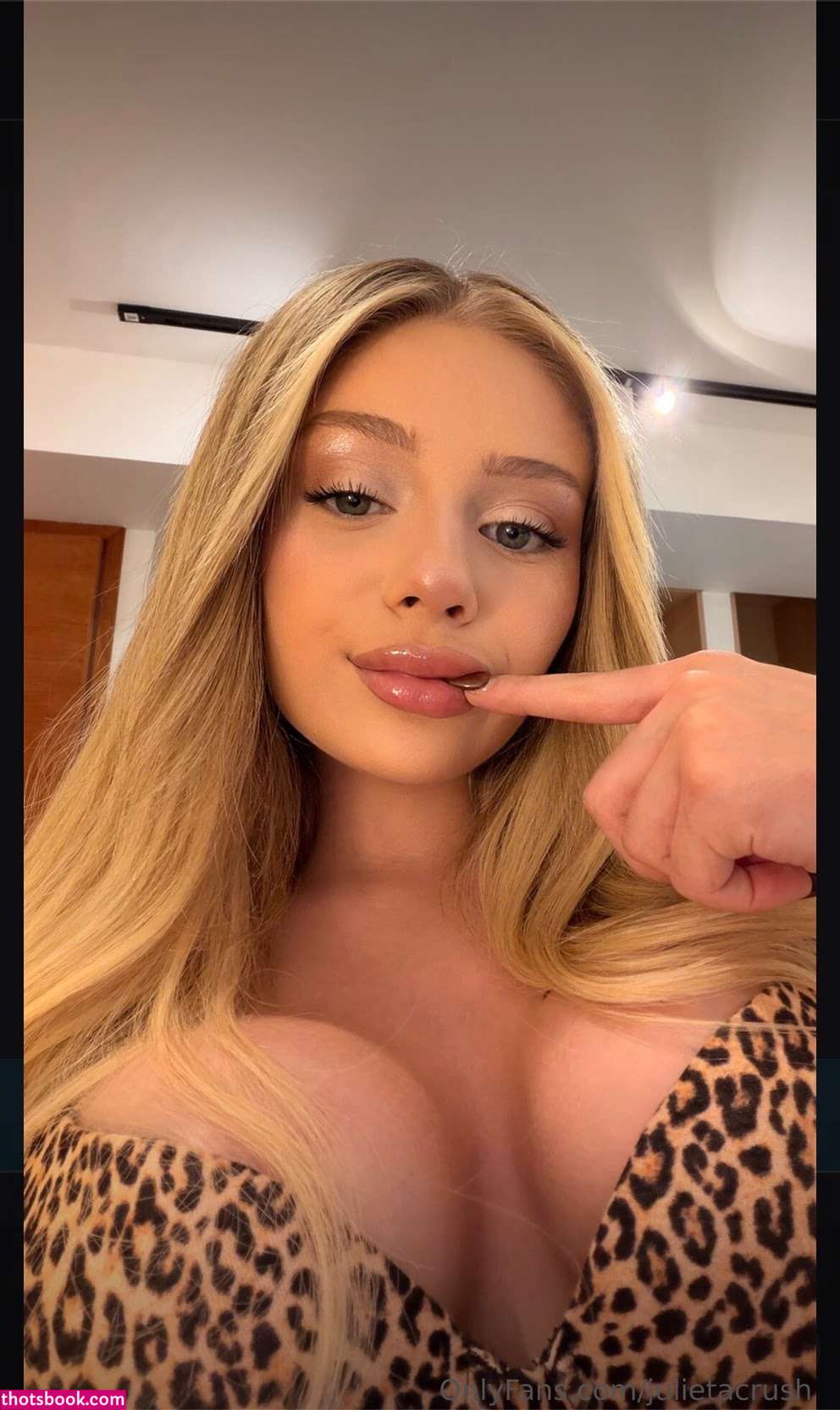 Julietacrush Photo #2