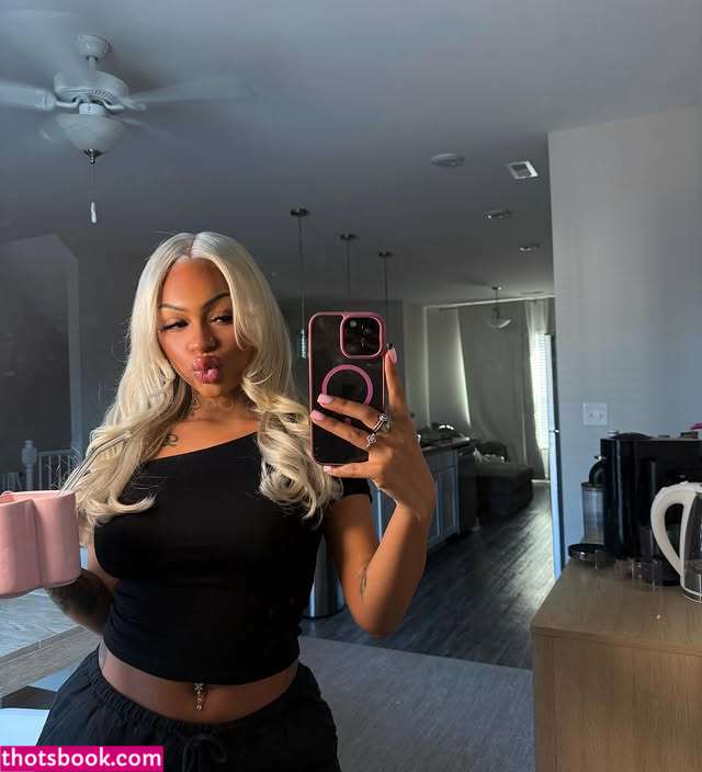 Lilmissteee Photo #7