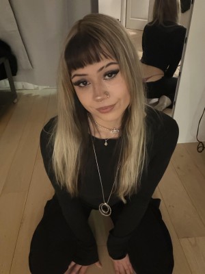 nightkitty444 Photo #16