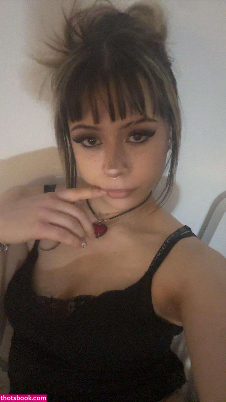 nightkitty444 Photo #23