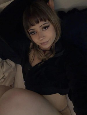 nightkitty444 Photo #29