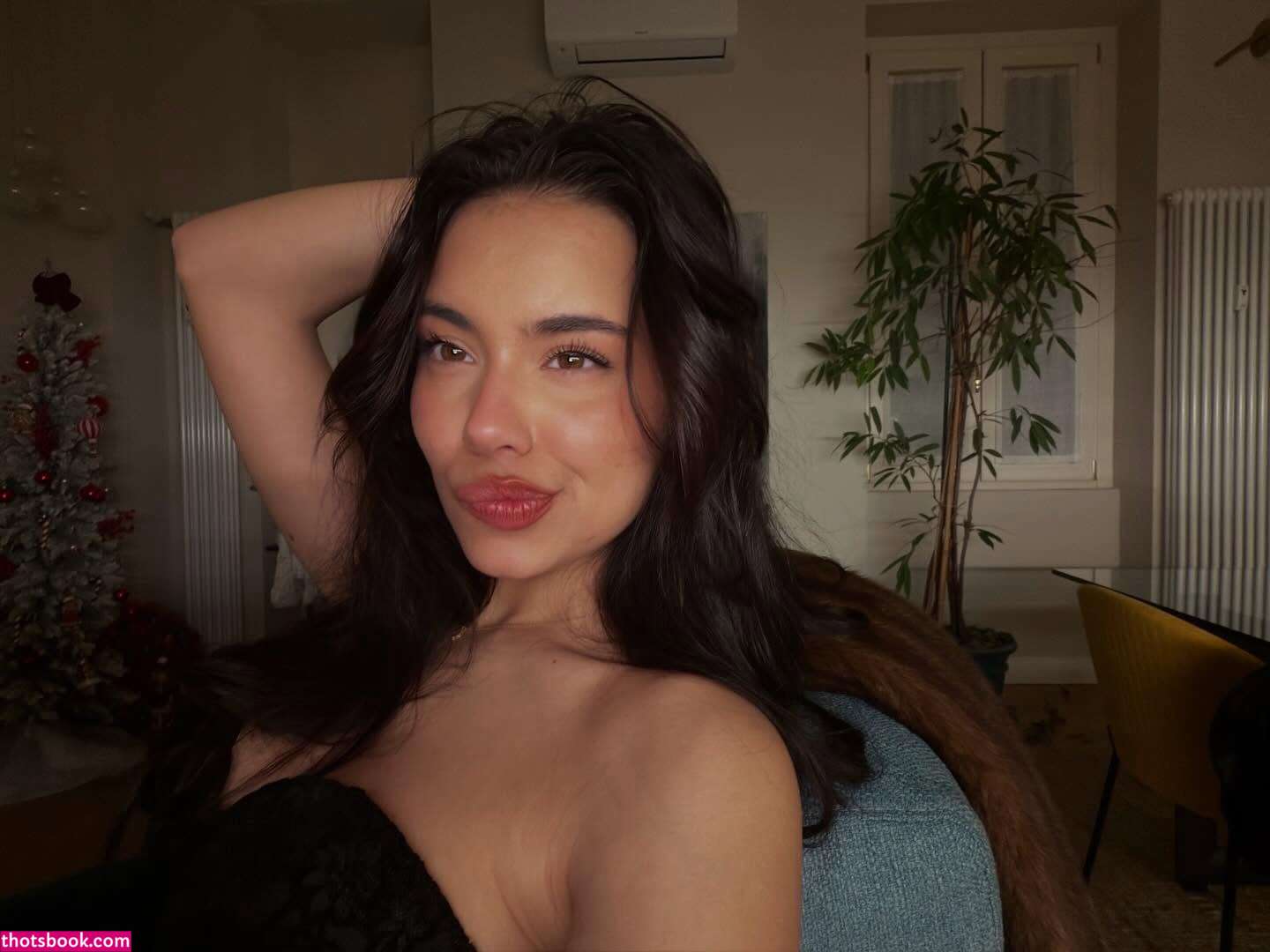 Rebecca Parziale Photo #7